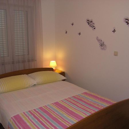 Apartments Biljana For Relaxing Holidays In Baska Exterior photo